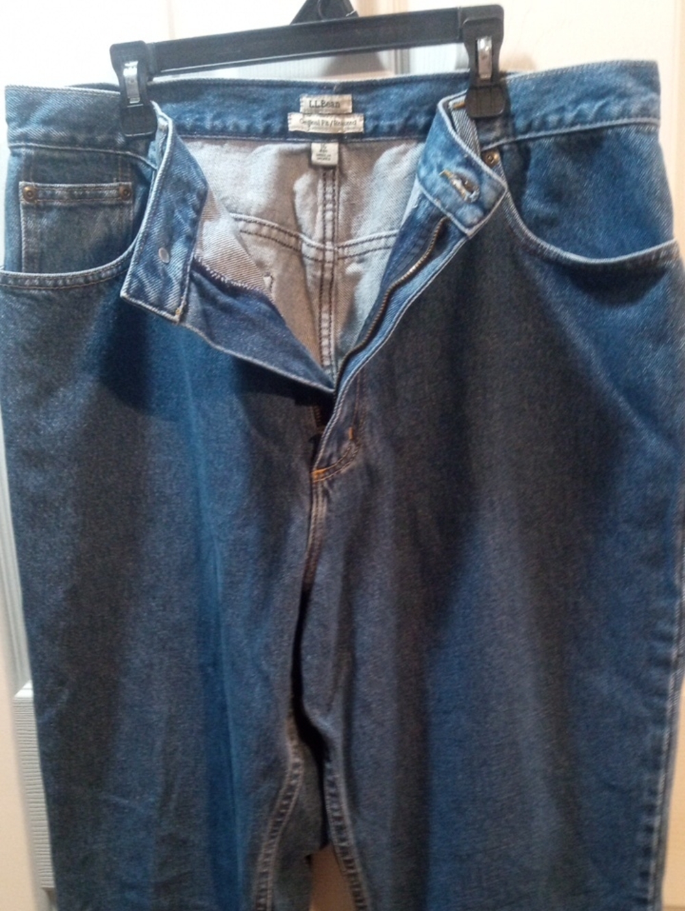 L.L. BEAN ORIGINAL FIT RELAXED JEANS - Picture 7 of 10